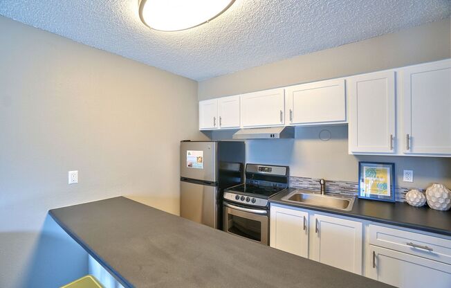 Studio, 1 bath, 406 sqft, $1,199, Unit 4