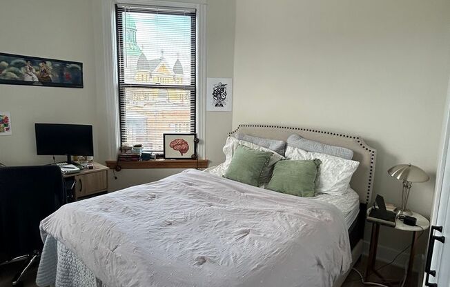 2 beds, 2 baths, 950 sqft, $2,500, Unit 303