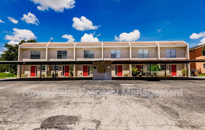 1123 SW 48th TER