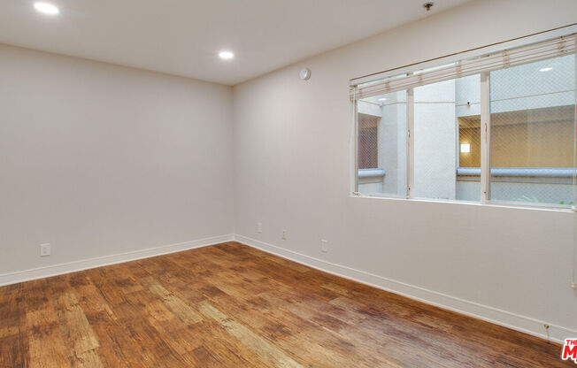 2 beds, 2 baths, 1,016 sqft, $4,021, Unit 256