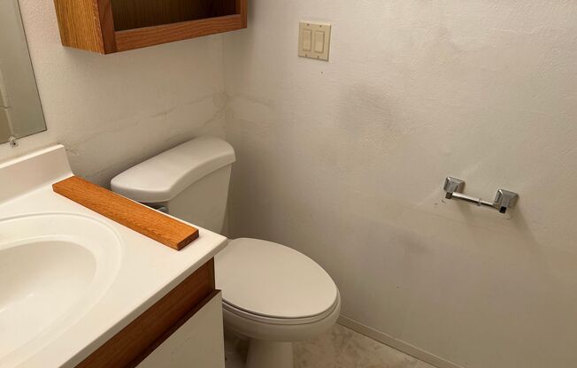 Convenient East Bremerton Condo