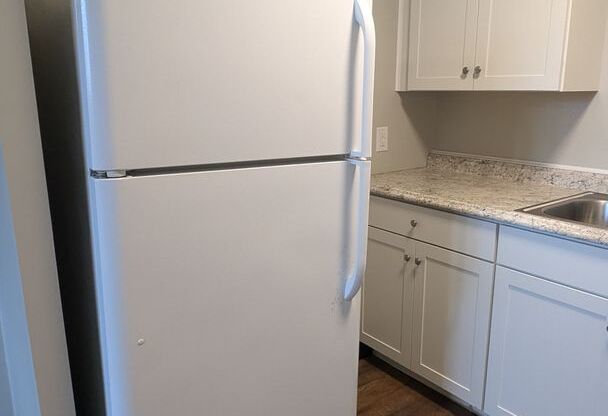 1 bed, 1 bath, 700 sqft, $750, Unit Unit 1