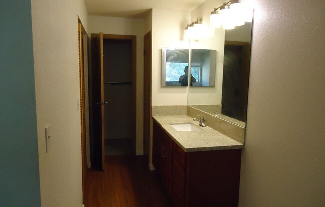 2 beds, 2 baths, $2,500, Unit # 5G2