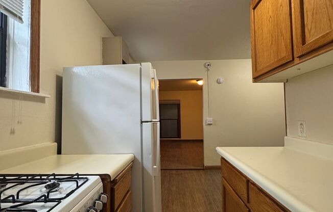 1 bed, 1 bath, 554 sqft, $1,595, Unit 10