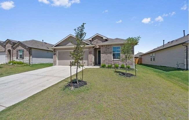 Beautiful 4 Bed 2 Bath Home in Cottonwood Creek!