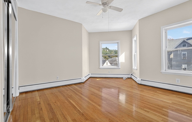 4 beds, 1 bath, 1,285 sqft, $3,000, Unit 2