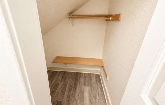 Studio, 1 bath, 233 sqft, $980, Unit 101