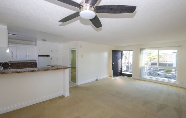1 bed, 1 bath, 627 sqft, $2,195, Unit 30