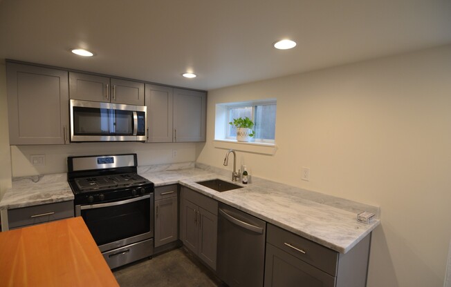 3013 Beacon APTS LLC