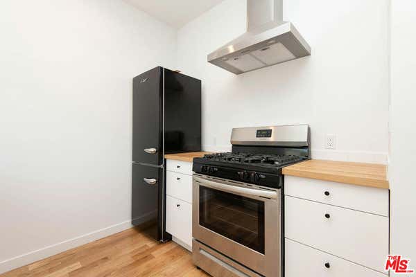 Studio, 1 bath, 600 sqft, $2,095, Unit 4