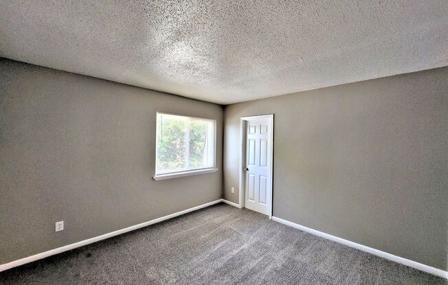 2 beds, 1.5 baths, 1,044 sqft, $950, Unit 7C