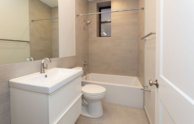 2 beds, 1 bath, 1,055 sqft, $3,850, Unit 3525W-1F