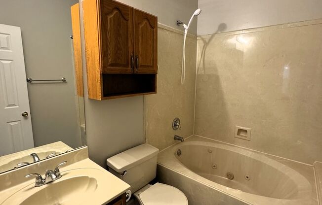 2 beds, 2 baths, $1,350