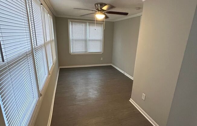 3 beds, 1 bath, $1,250