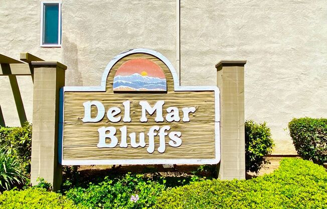 FOR RENT 2Br/2Ba 804 Sf Second Floor Condo Located In The Highly Desirable Del Mar Bluffs Complex, Amazing Location Off Del Mar Heights Rd
