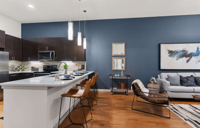 Stella Apartments in State Thomas Dallas - Living Room