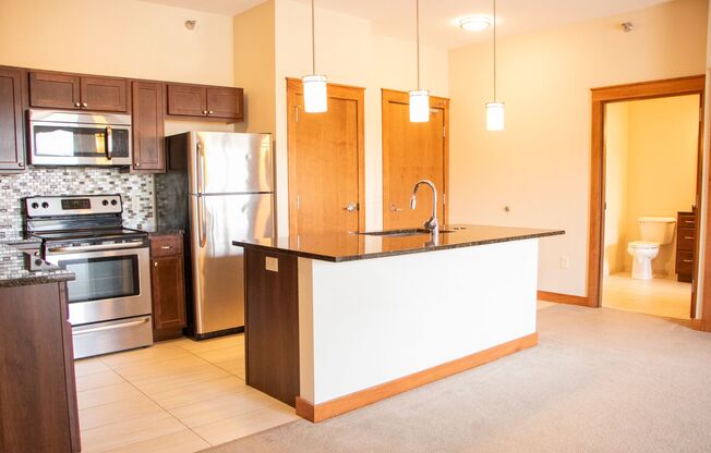 2 beds, 2 baths, $1,500, Unit 303