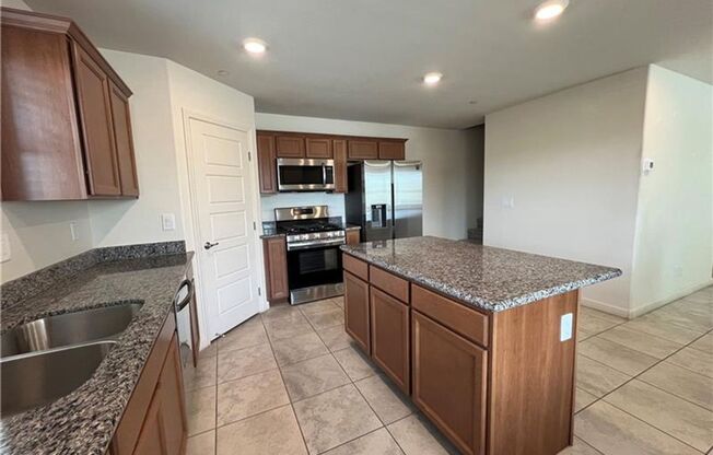New Henderson 3 bedroom Townhome for rent.