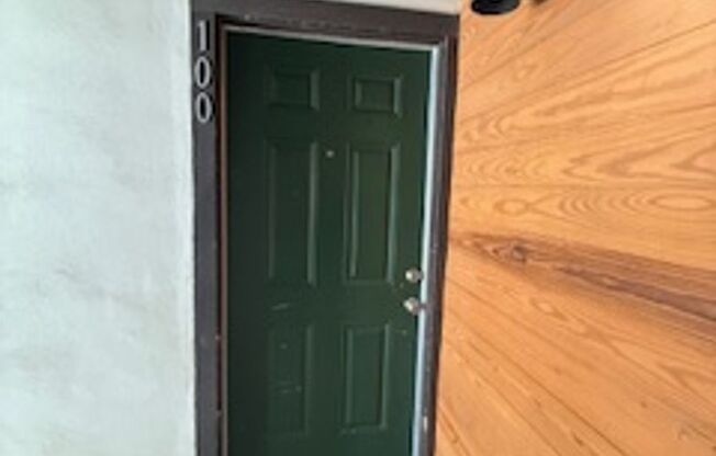 1 bed, 1 bath, 745 sqft, $1,520, Unit 100