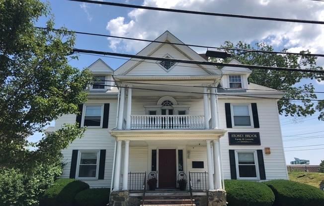 445 HIGHLAND