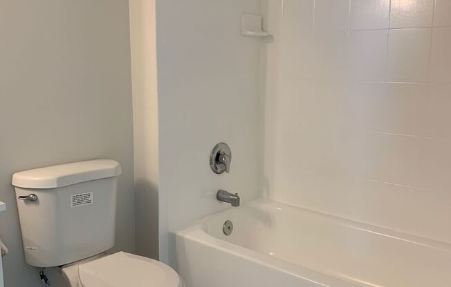 2 beds, 2 baths, 835 sqft, $2,500, Unit 710
