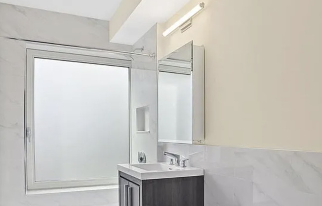 109 E 115 ST
