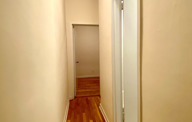 1 bed, 1 bath, $2,775, Unit 1D