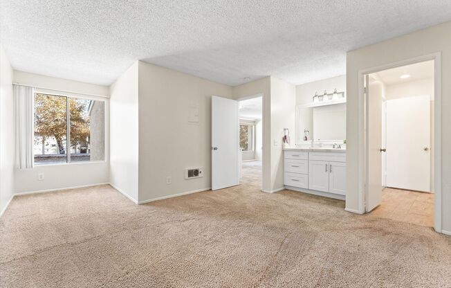 2 beds, 1 bath, 876 sqft, $2,495, Unit C111