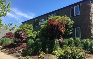 4050 SE Gladstone