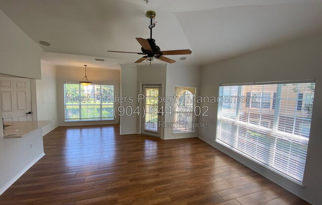 3 beds, 2 baths, 1,355 sqft, $2,000, Unit Apartment 1627