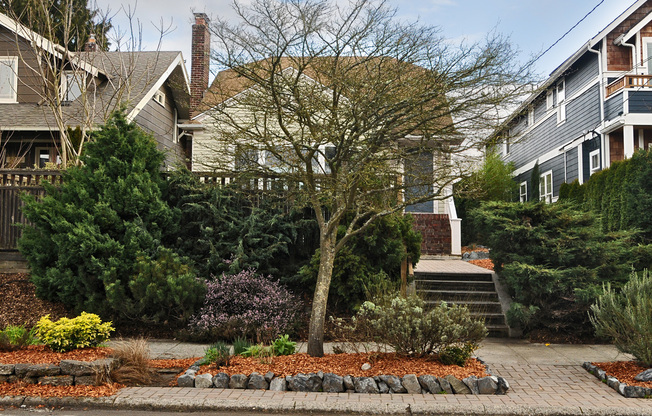 Beautiful Craftsman Home in Desired Neighborhood (Sunset)