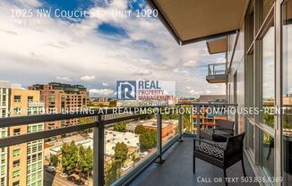 1025 NW Couch st, 819