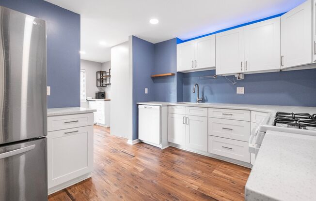 Charming 2 BR/2 BA Condo in Montgomery Village!