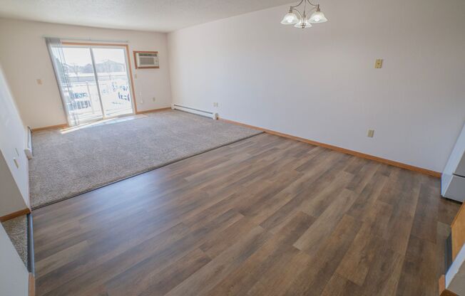 2 beds, 1 bath, 820 sqft, $795, Unit 320