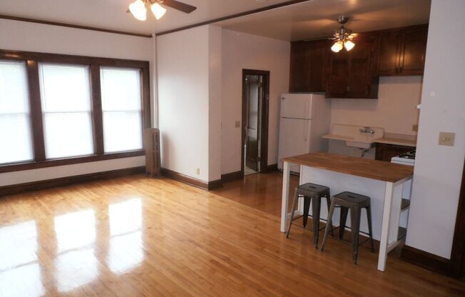 1635 Sherburne Ave