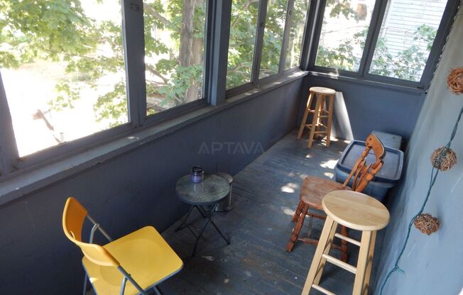 43 WARNER ST