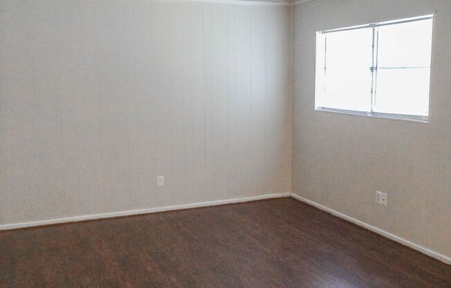 1802 Elkhart