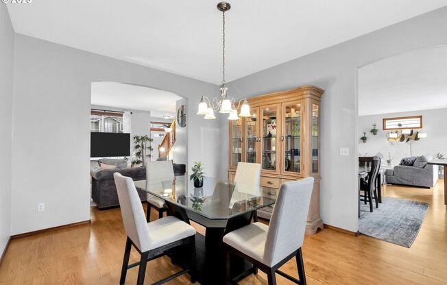 Spacious 3-Bedroom Home with Vaulted Ceilings & Expansive Backyard