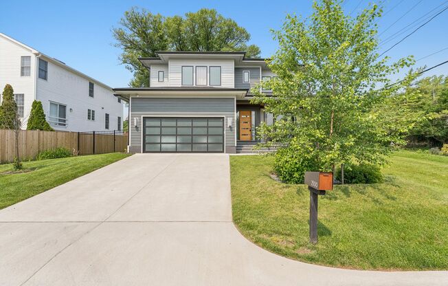 Modern Luxury Meets Smart Living in this Spacious 7-Bedroom Home!