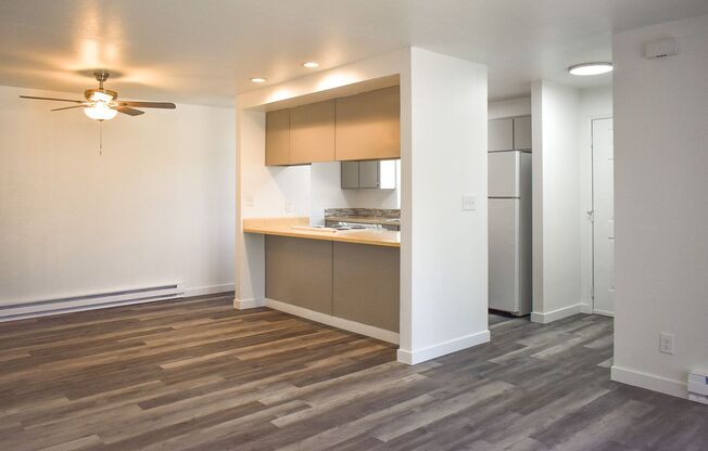 1 bed, 1 bath, 700 sqft, $1,225, Unit 234-J