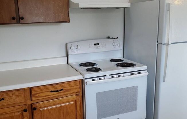 3 beds, 1 bath, $1,595