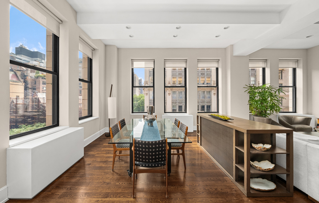 2 beds, 2.5 baths, 1,880 sqft, $19,500, Unit 4B