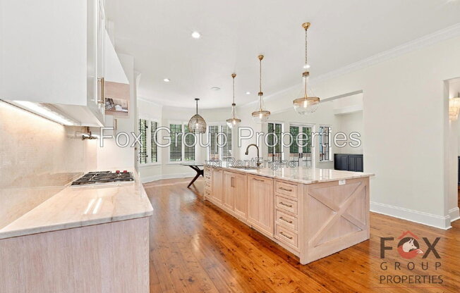 4 beds, 4.5 baths, 5,906 sqft, $9,555