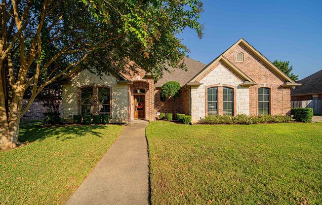 Beautiful Home in South Tyler - 3 Bed, 3 Bath + Office/4th Bedroom