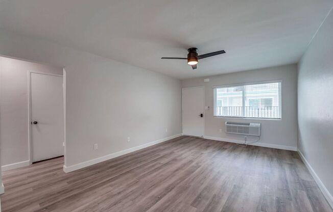 2 beds, 1 bath, $3,395, Unit 11