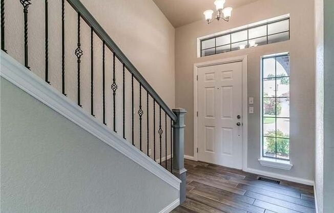 Open House: Monday, May 13th from 5:00 pm to 6:00 pm - Spacious 4 Bedroom Home - Edmond Schools - High-End Finishes