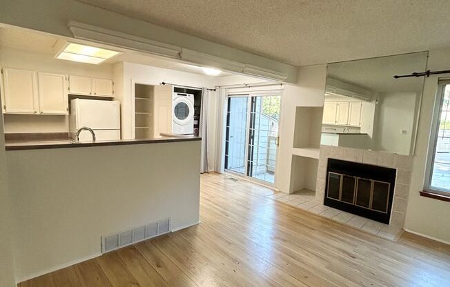 Cozy 2-Bed/2-Bath Boulder Home | Available NOW!