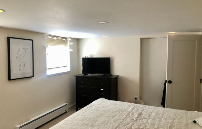 3 beds, 2 baths, $3,950