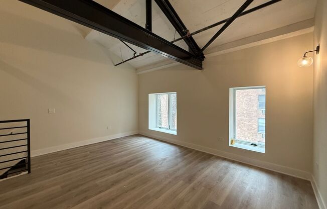 1 bed, 1.5 baths, 689 sqft, $3,395, Unit 204