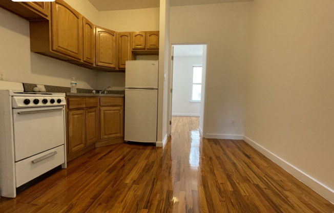 1 bed, 1 bath, $1,937, Unit D4